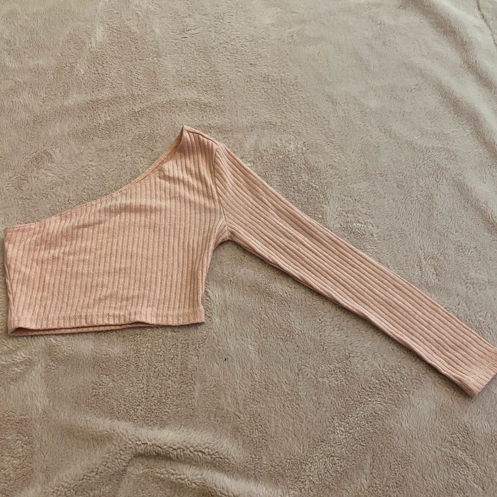 Pink off the shoulder sleeve XS